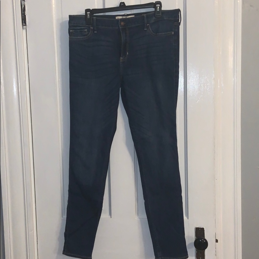 Hollister High Rise Skinny Jeans